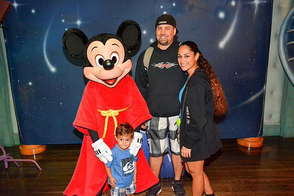PhotoPass-Mickey-Mouse-382740780826